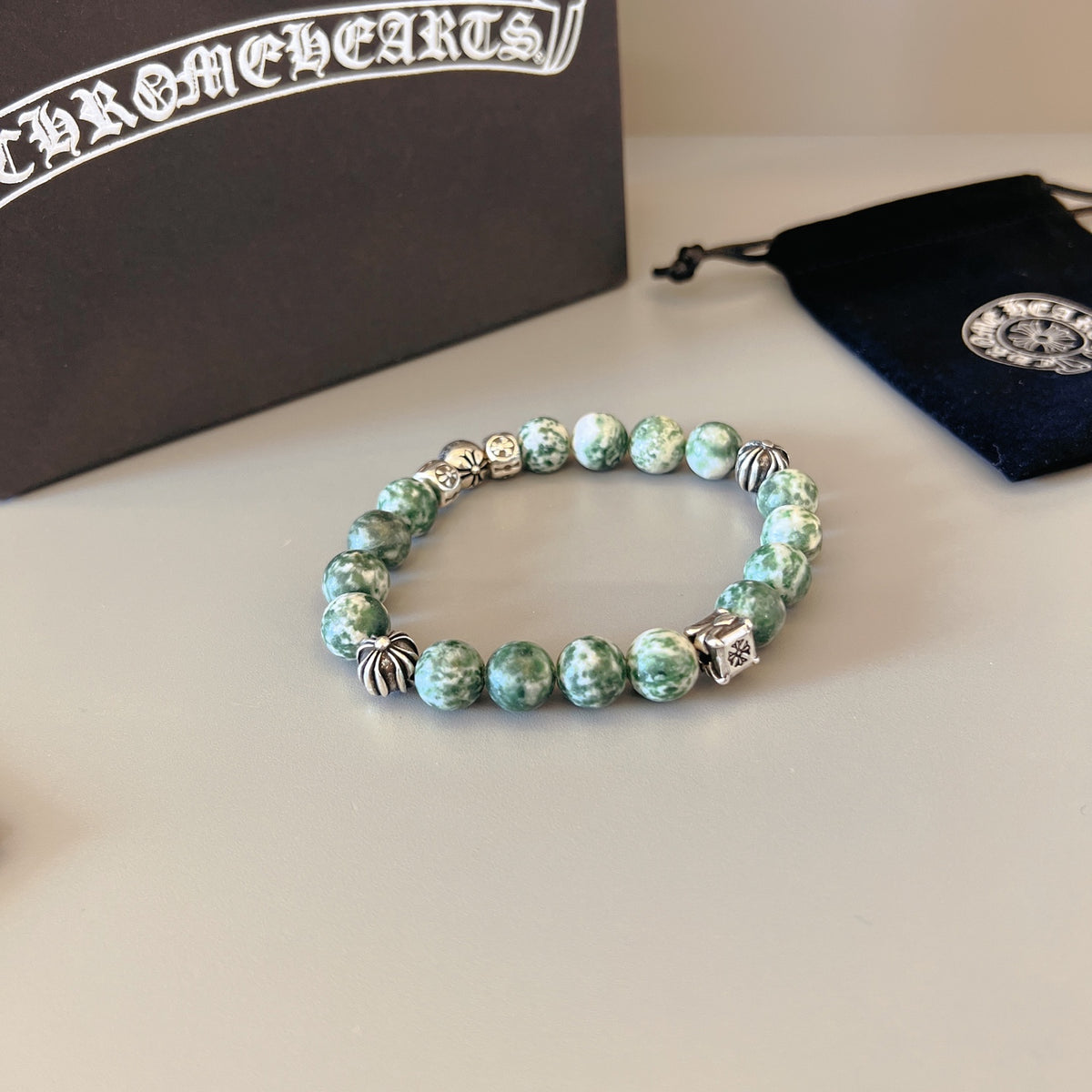 Gothic Emblem Beaded Bracelet in Metal-Tone – Design 10 detail view