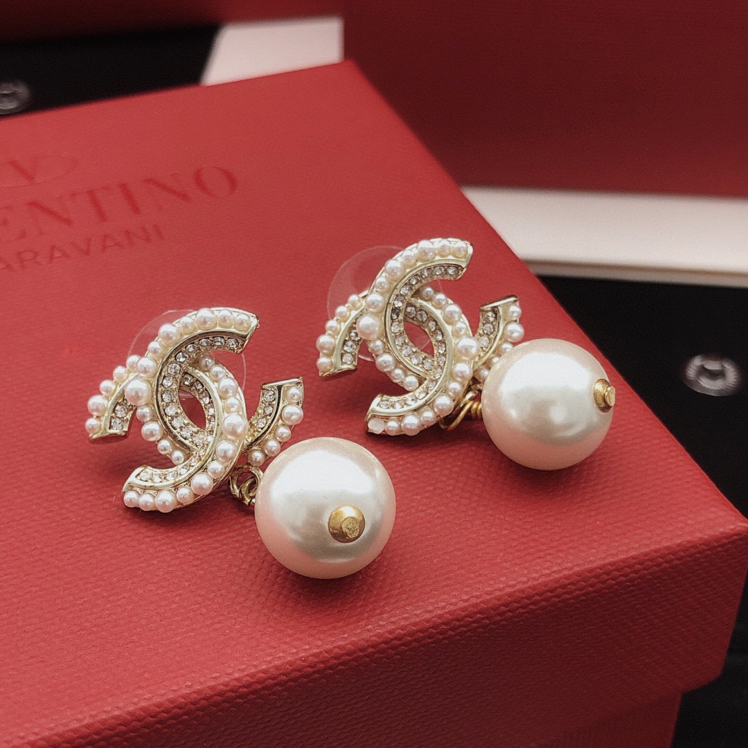 Pearl Pearl-Detail Statement Earrings – Pearl Detail – Design 012 main product view