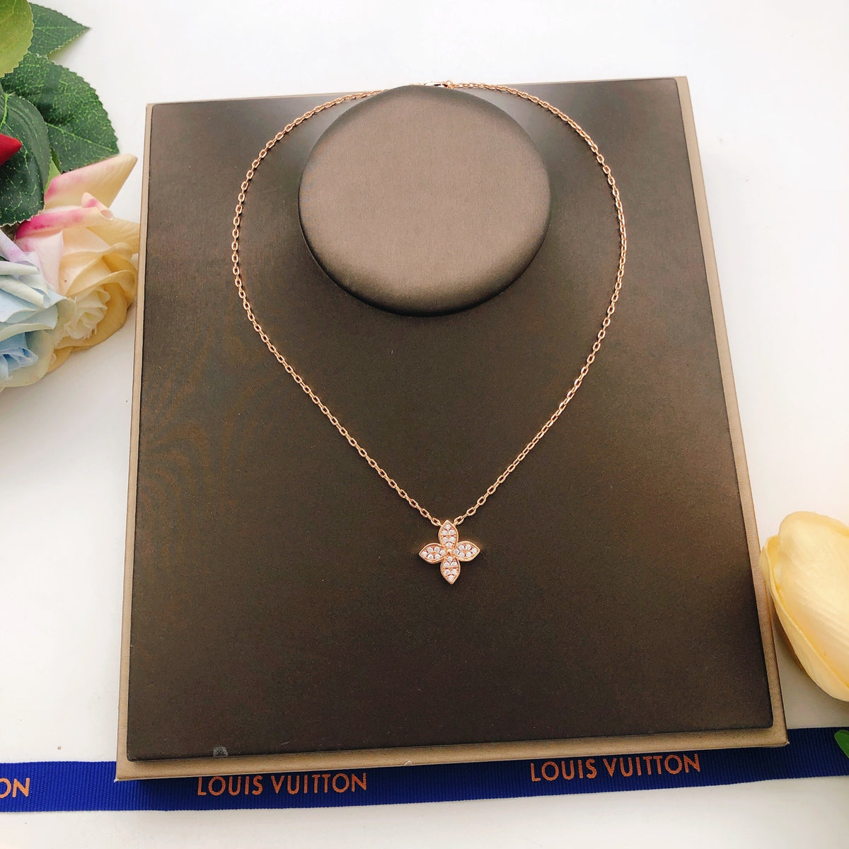 Geometric Emblem Pendant Necklace in Rose-Gold-Tone – Rose Gold Detail – Design 008 front product view