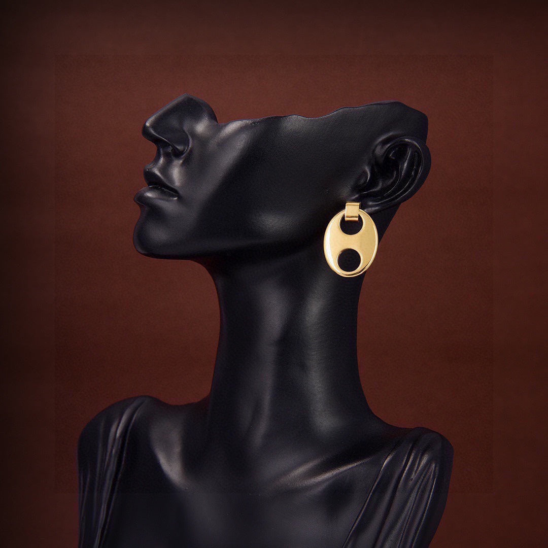 Graphic Emblem Stud Earrings in Gold-Tone – Design 03 close-up detail