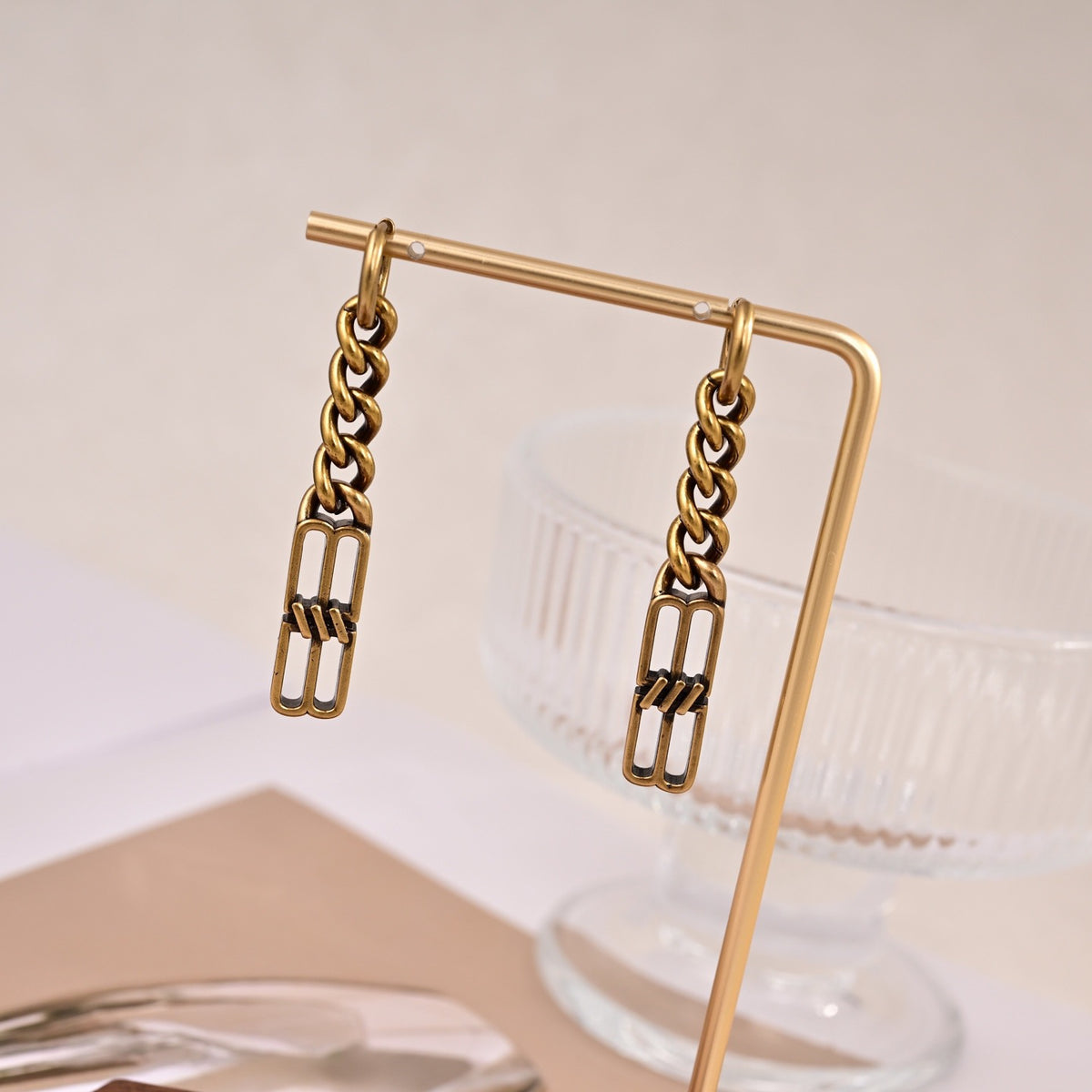 Ring Motif Statement Earrings in Gold-Tone – Vintage Detail styled product view