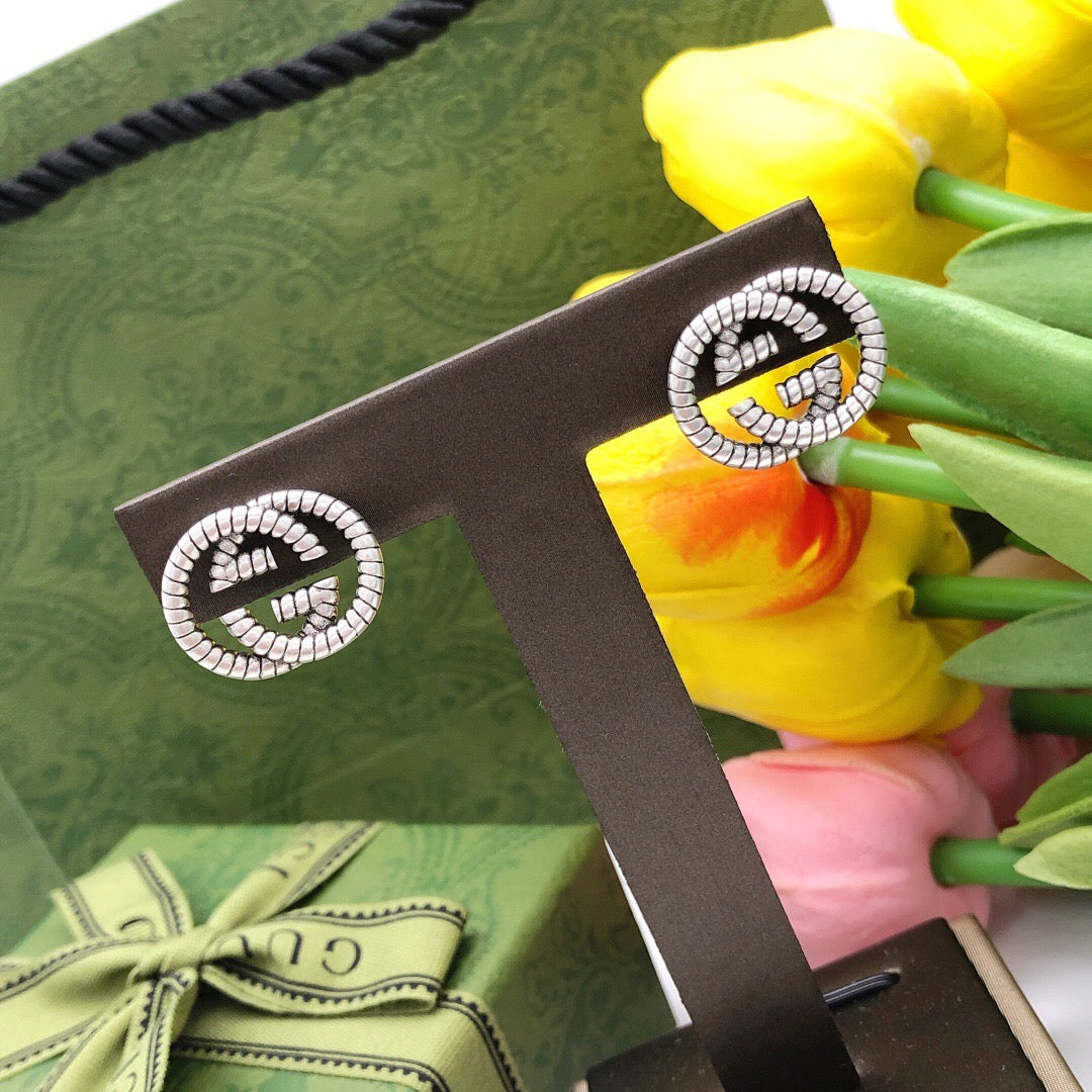 Double-G Emblem Stud Earrings in Silver-Tone – Design 003 main product view