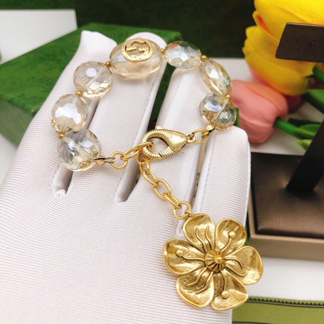 Double-G Emblem Bracelet in Polished Metal-Tone – Vintage Detail – Design 005 main product view