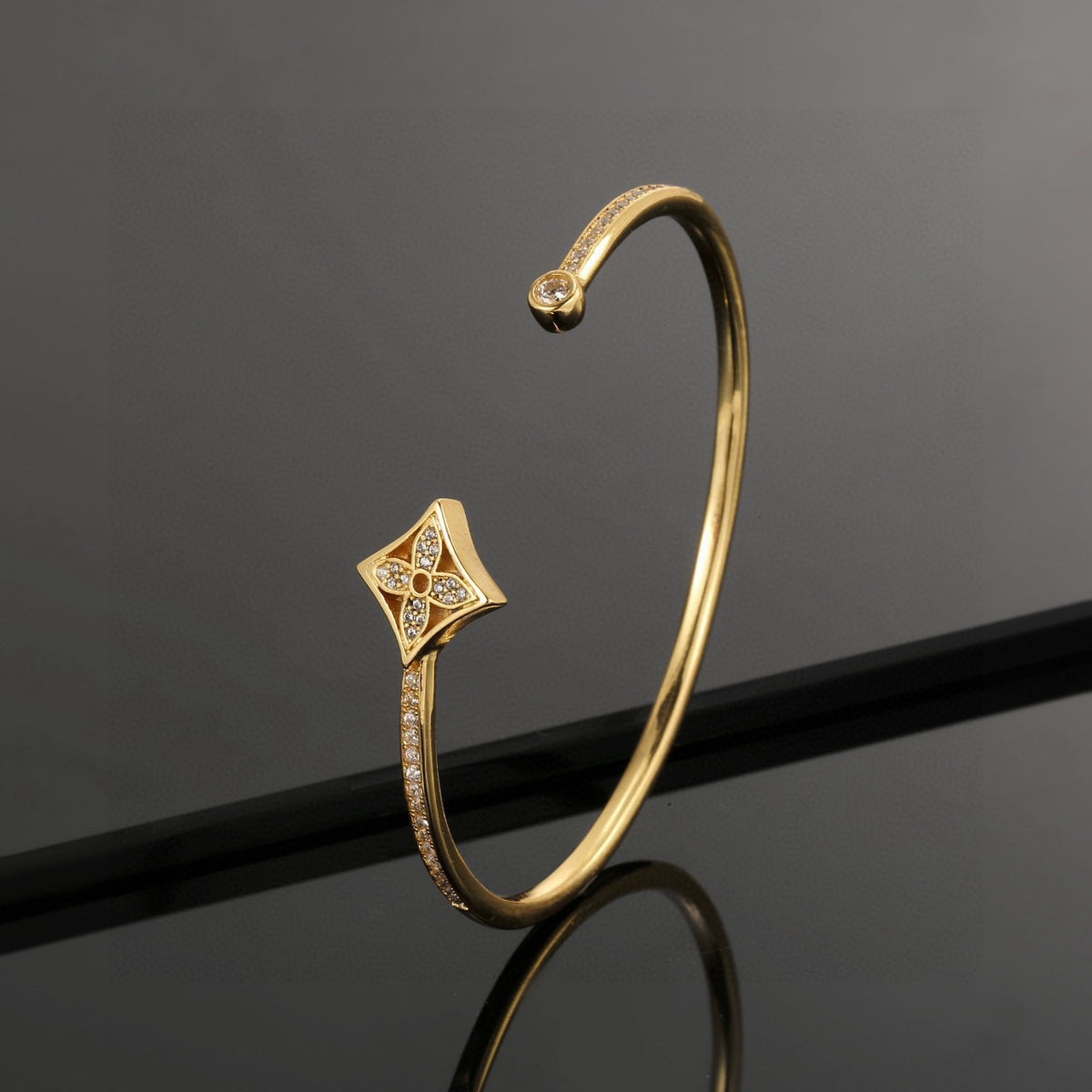 Clover Bangle in Polished Metal-Tone – Clover Detail – Design 012 styled product view