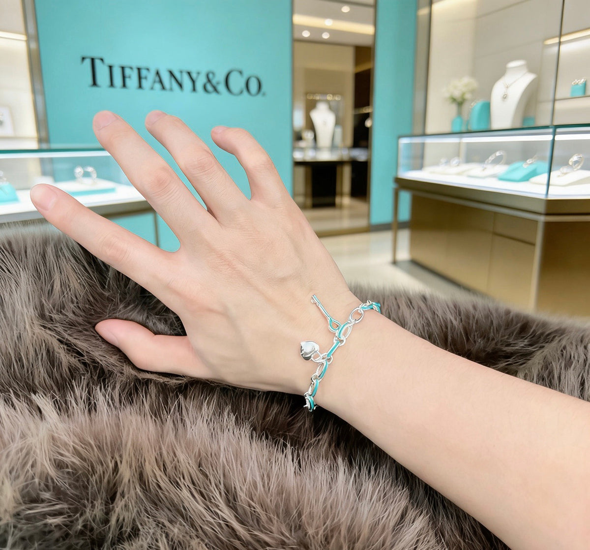 Signature Motif Bracelet in Silver-Tone – Vintage Detail – Design 20 front product view