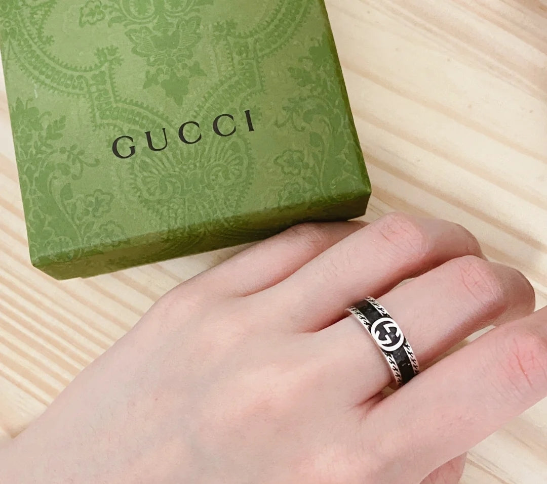 Double-G Emblem Statement Ring in Polished Metal-Tone – Vintage Detail front product view