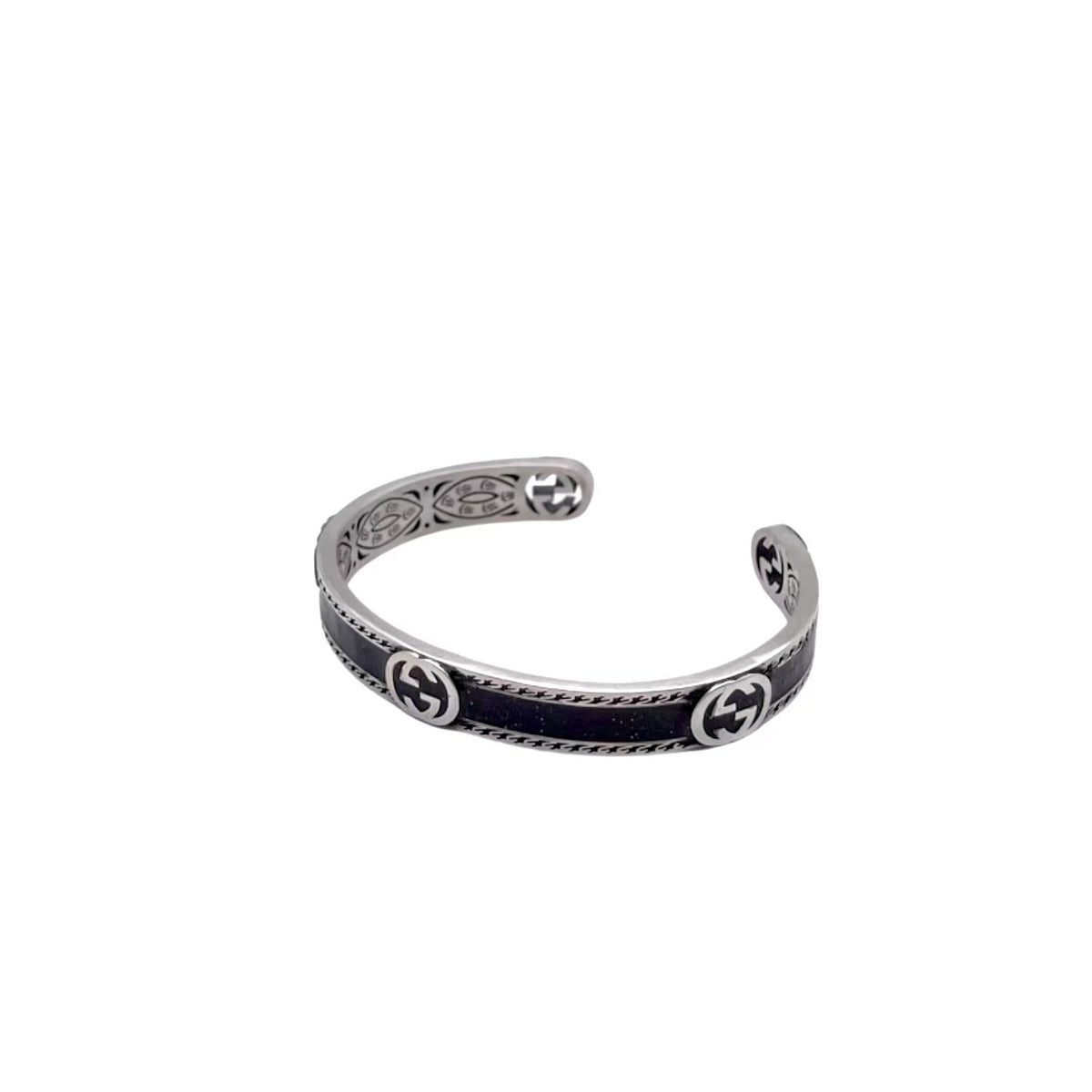 Double-G Emblem Bangle in Polished Metal-Tone – Vintage Detail front product view