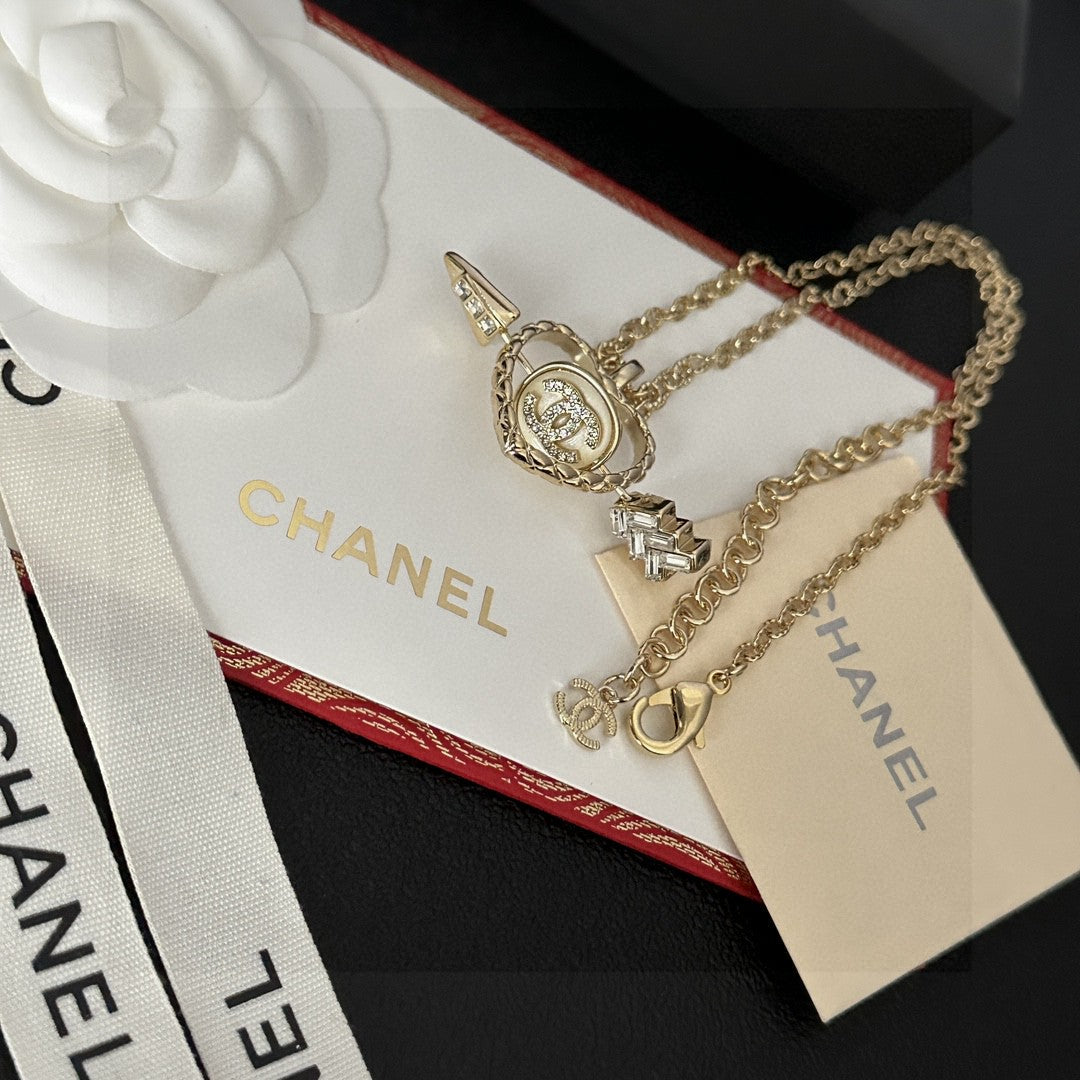 Letter Pendant Necklace in Polished Metal-Tone – Design 023 detail view