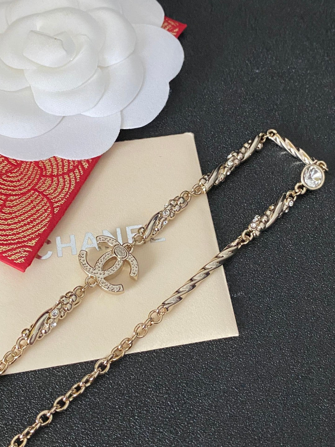 Letter Pendant Necklace in Polished Metal-Tone – Design 021 close-up detail