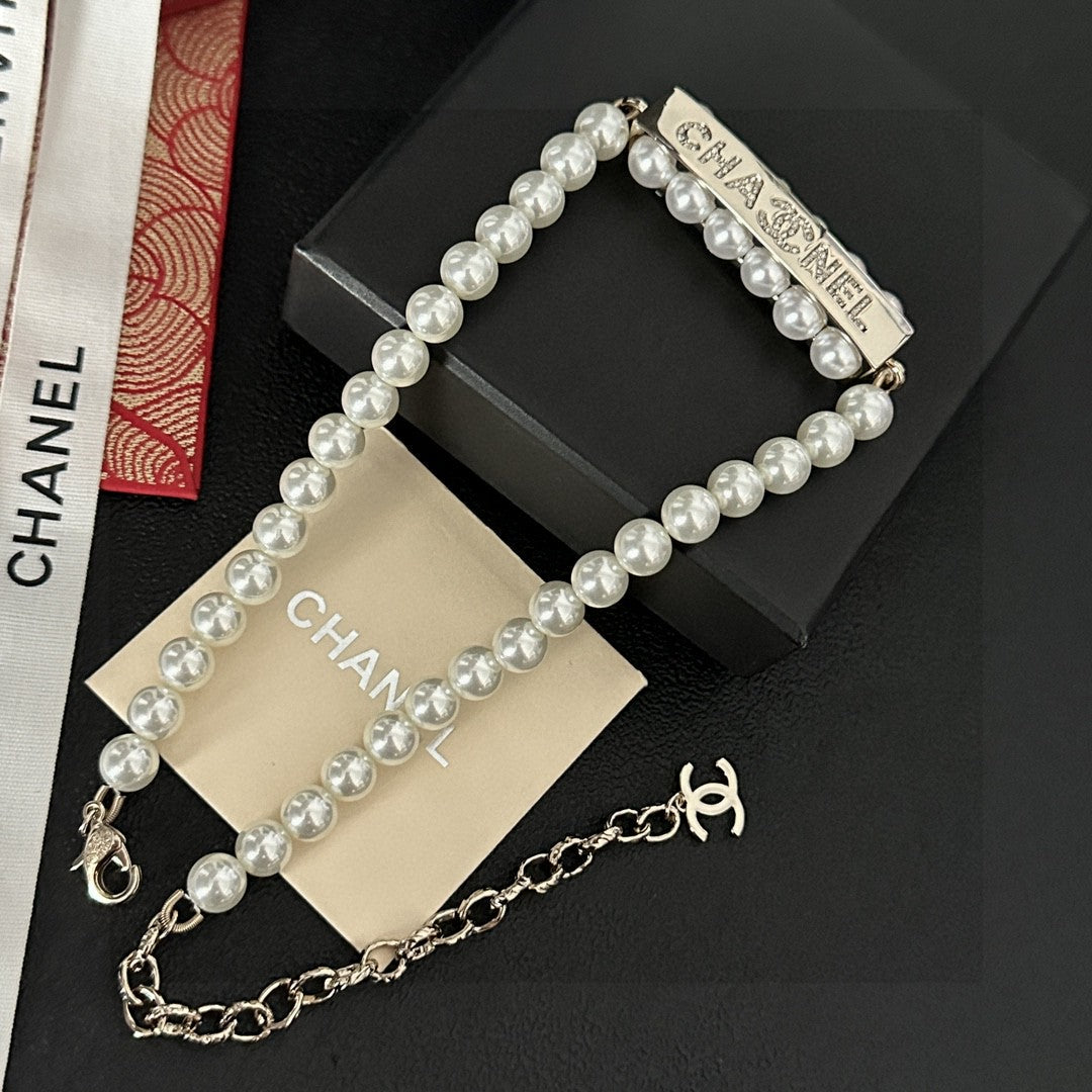 Letter Pendant Necklace in Polished Metal-Tone – Design 020 side detail