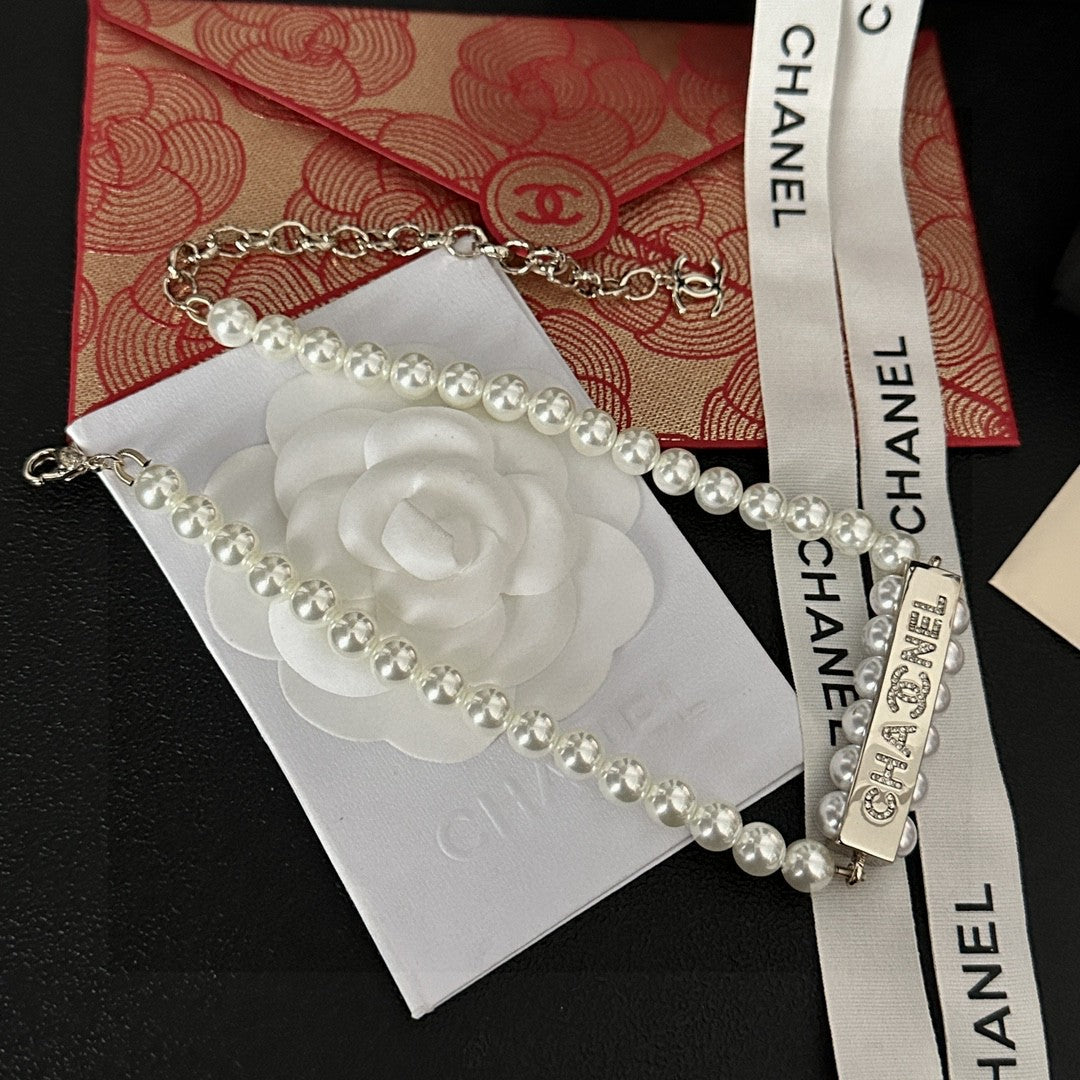 Letter Pendant Necklace in Polished Metal-Tone – Design 020 detail view