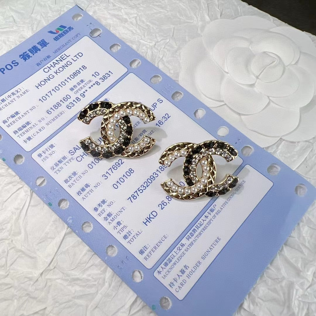 Pearl Pearl-Detail Stud Earrings – Pearl Detail – Design 007 styled product view