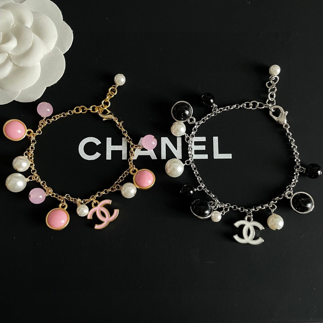 Signature Emblem Bracelet in Polished Metal-Tone – Design 038 detail view