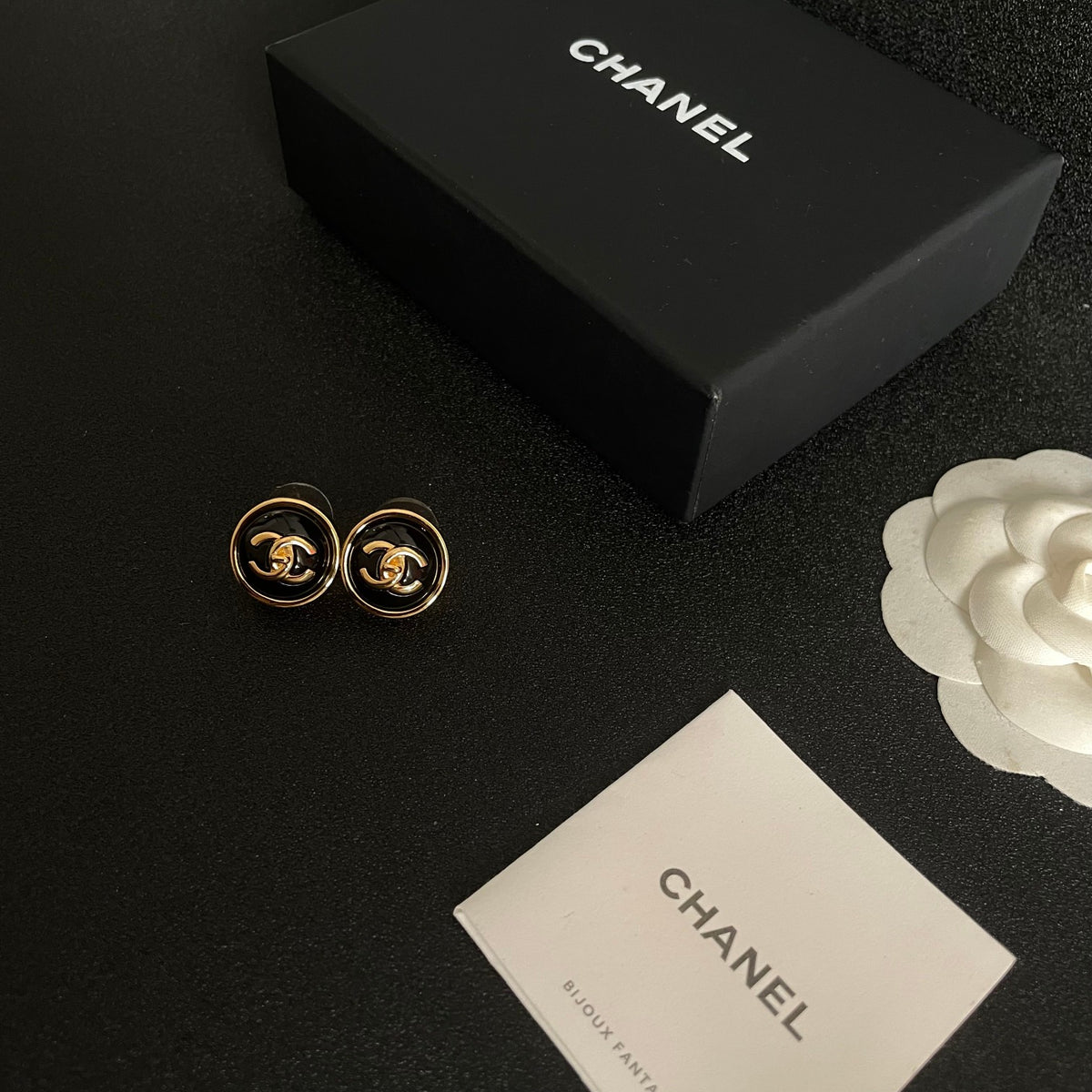 Double-C Emblem Stud Earrings in Polished Metal-Tone – Design 378 close-up detail