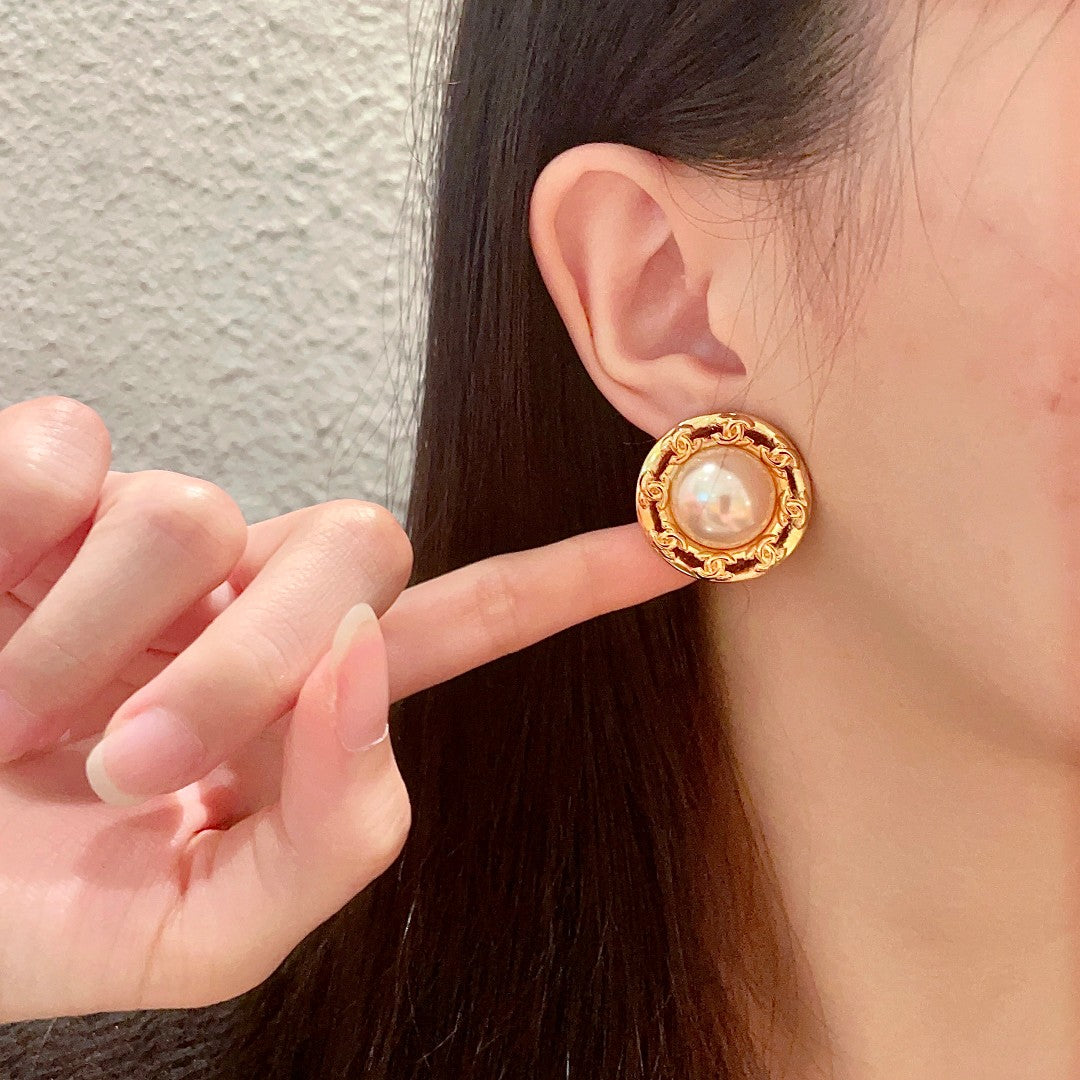 Double-C Emblem Pearl-Detail Stud Earrings – Pearl Detail – Design 025 front product view