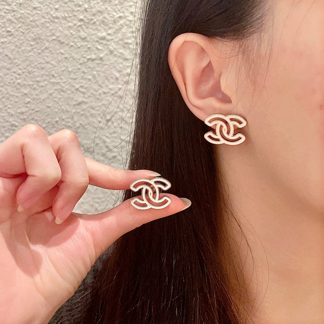 Double-C Emblem Stud Earrings in Polished Metal-Tone – Design 377 main product view