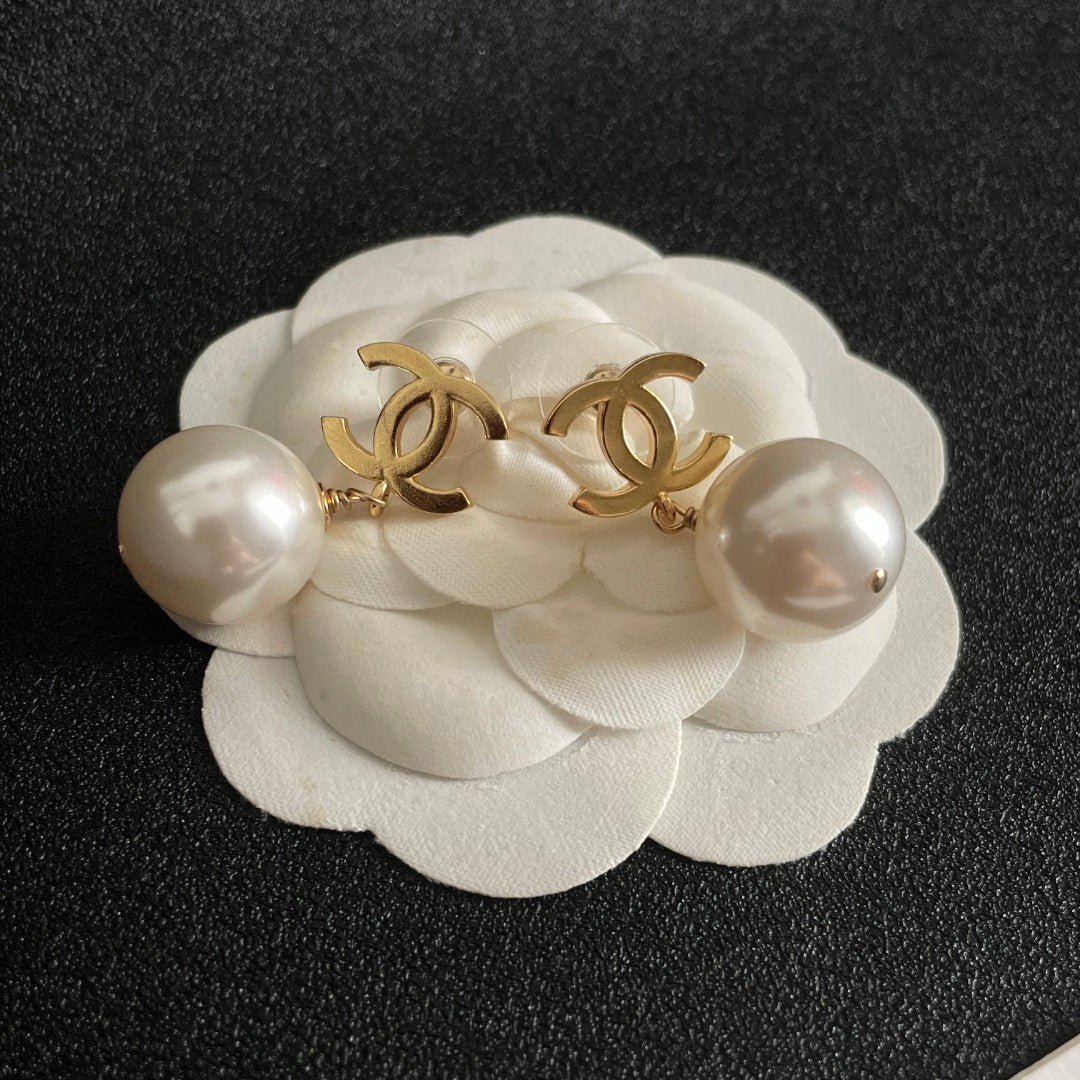 Double-C Emblem Pearl-Detail Stud Earrings – Pearl Detail – Design 024 front product view