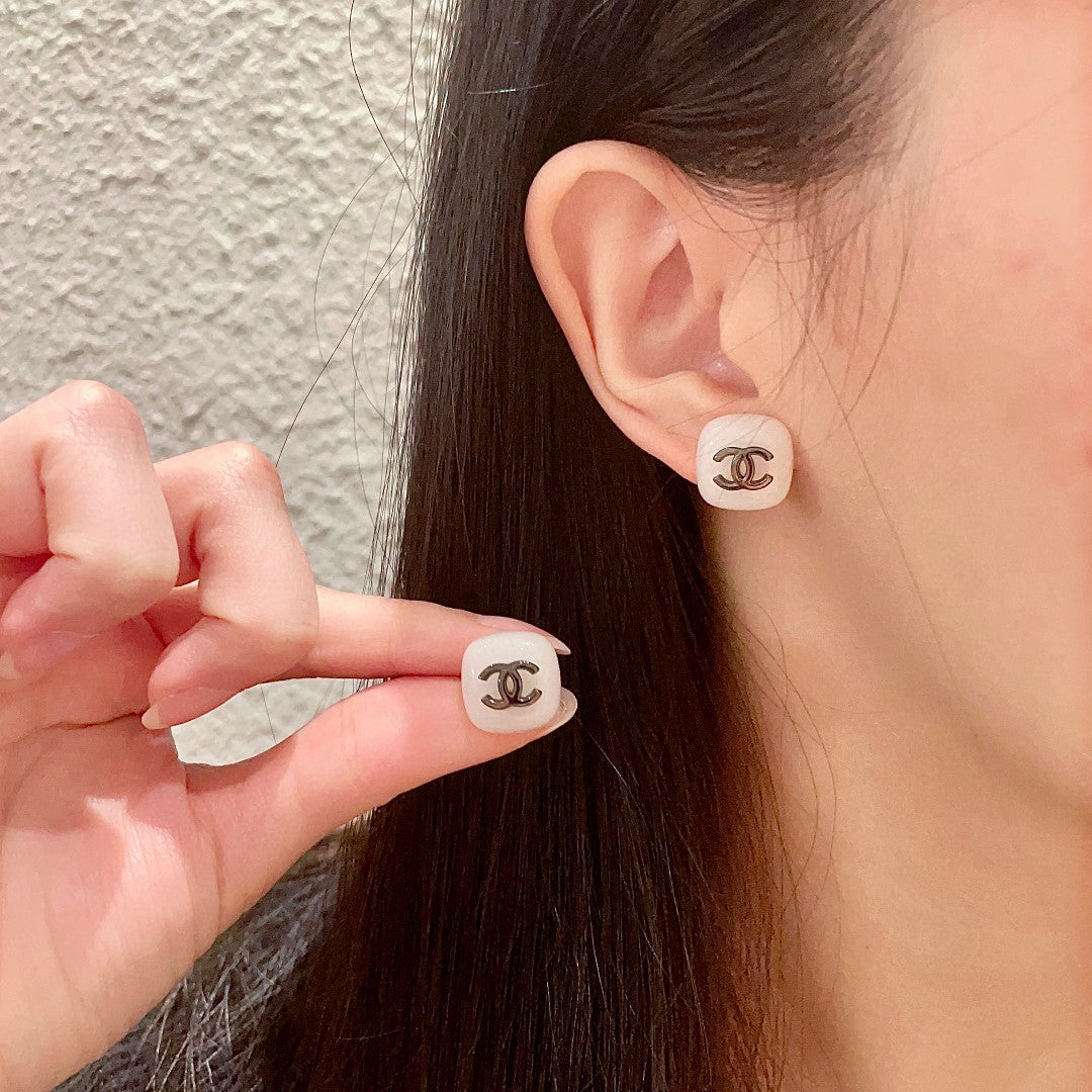 Double-C Emblem Stud Earrings in Polished Metal-Tone – Design 364 main product view
