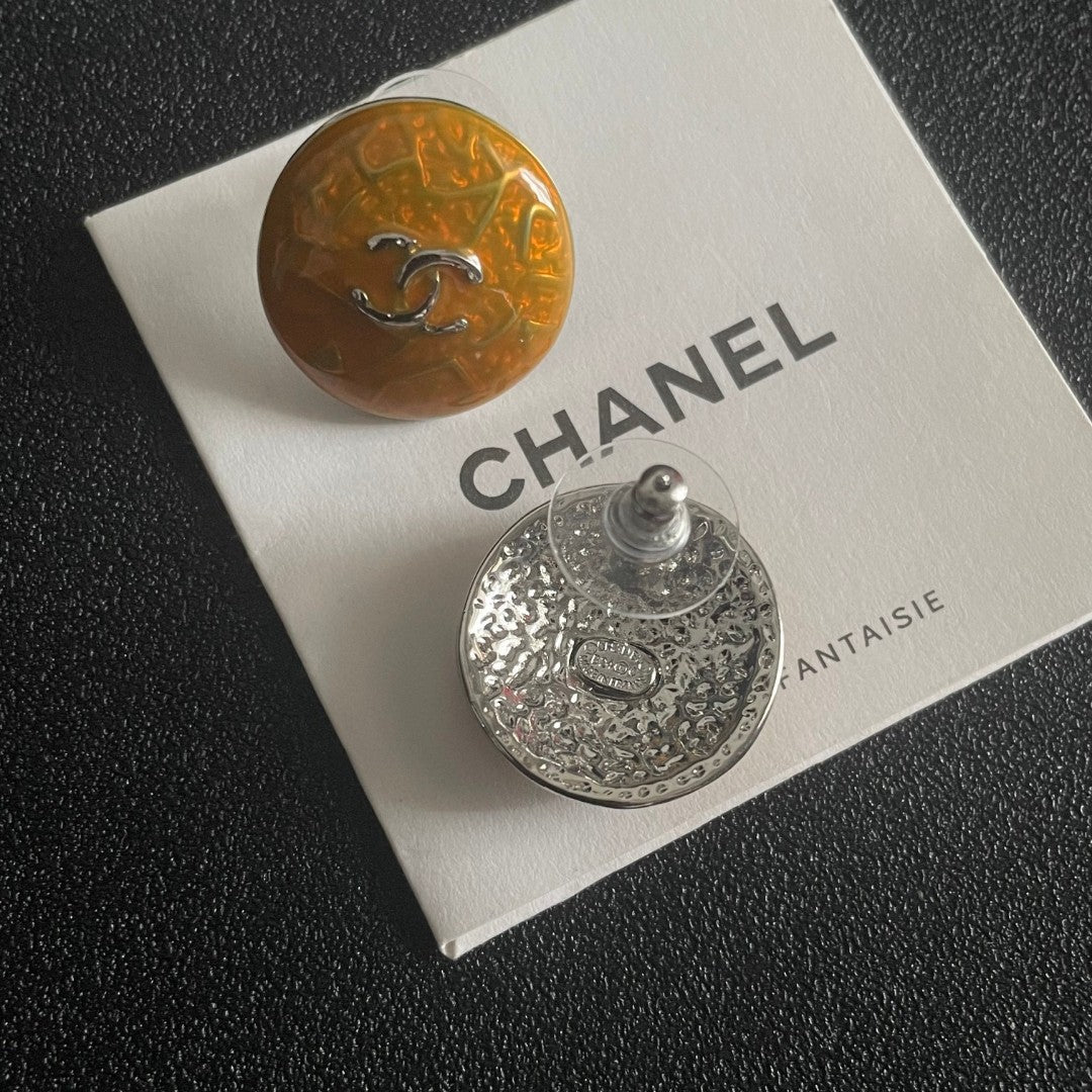 Double-C Emblem Stud Earrings in Polished Metal-Tone – Design 362 main product view