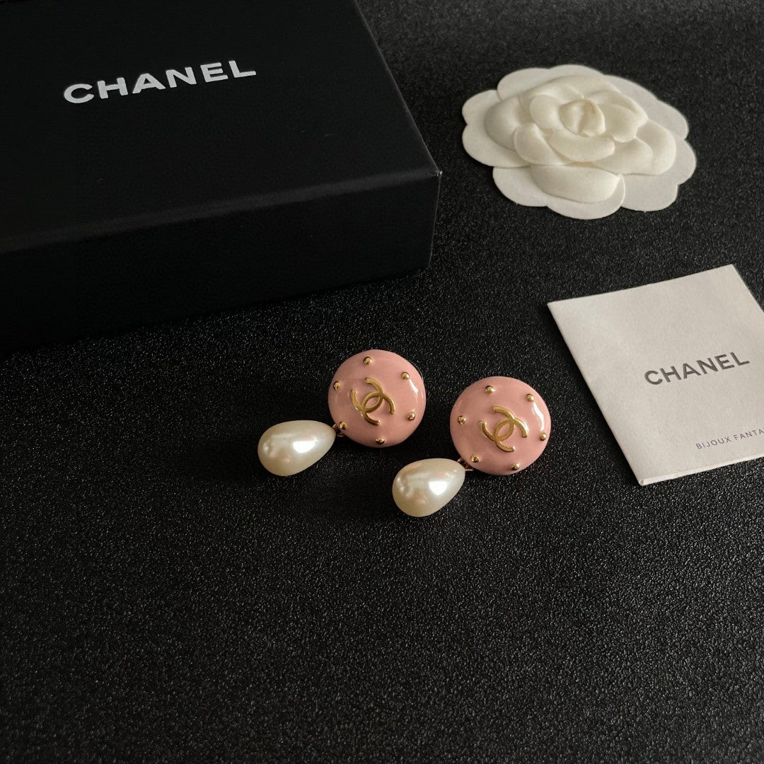 Double-C Emblem Pearl-Detail Statement Earrings – Pearl Detail – Design 027 styled product view
