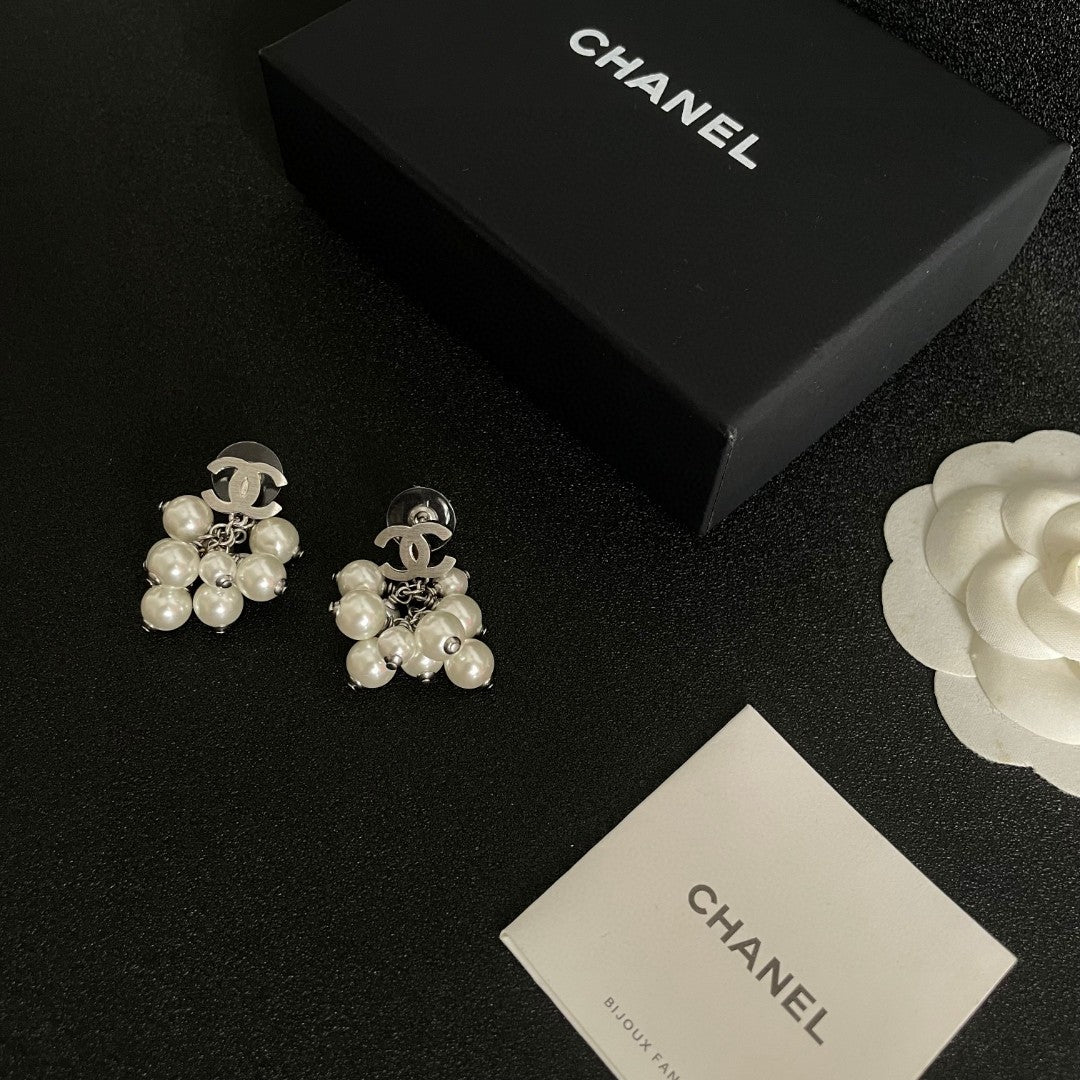 Double-C Emblem Statement Earrings in Polished Metal-Tone – Design 056 close-up detail