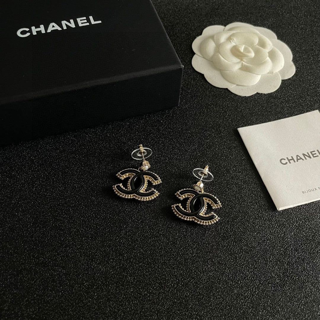 Double-C Emblem Pearl-Detail Statement Earrings – Pearl Detail – Design 022 styled product view