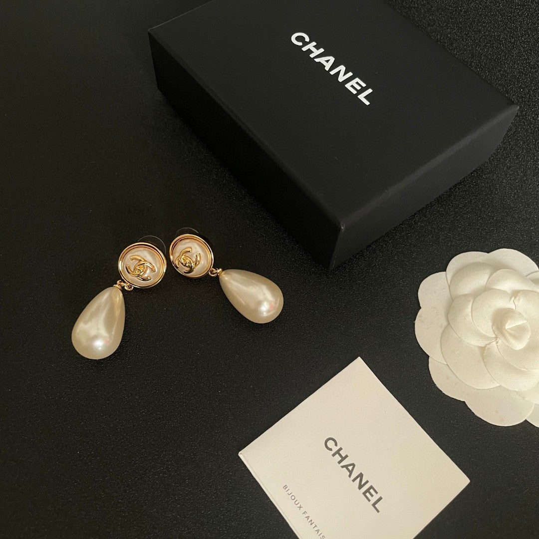Double-C Emblem Pearl-Detail Statement Earrings – Pearl Detail – Design 021 styled product view