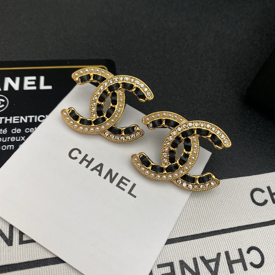 Letter Pearl-Detail Stud Earrings – Pearl Detail – Design 004 main product view