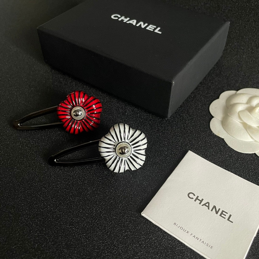 Camellia Hair Clip – Camellia Detail – Design 004 close-up detail