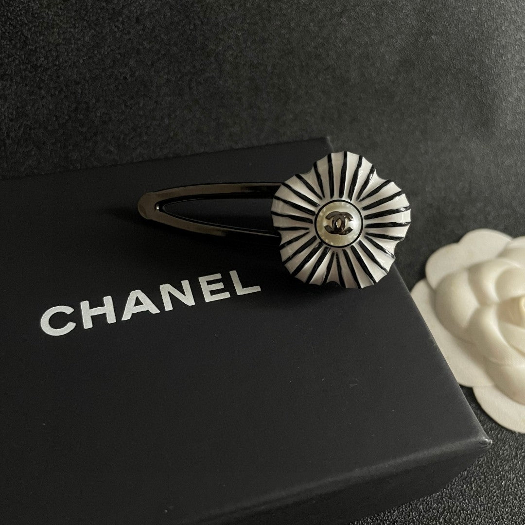 Camellia Hair Clip – Camellia Detail – Design 003 detail view