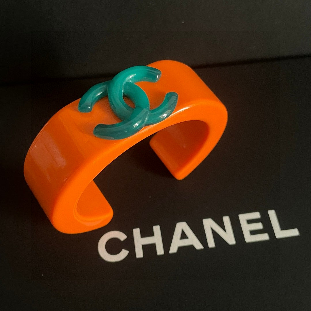 Double-C Emblem Bangle in Polished Metal-Tone – Design 002 front product view
