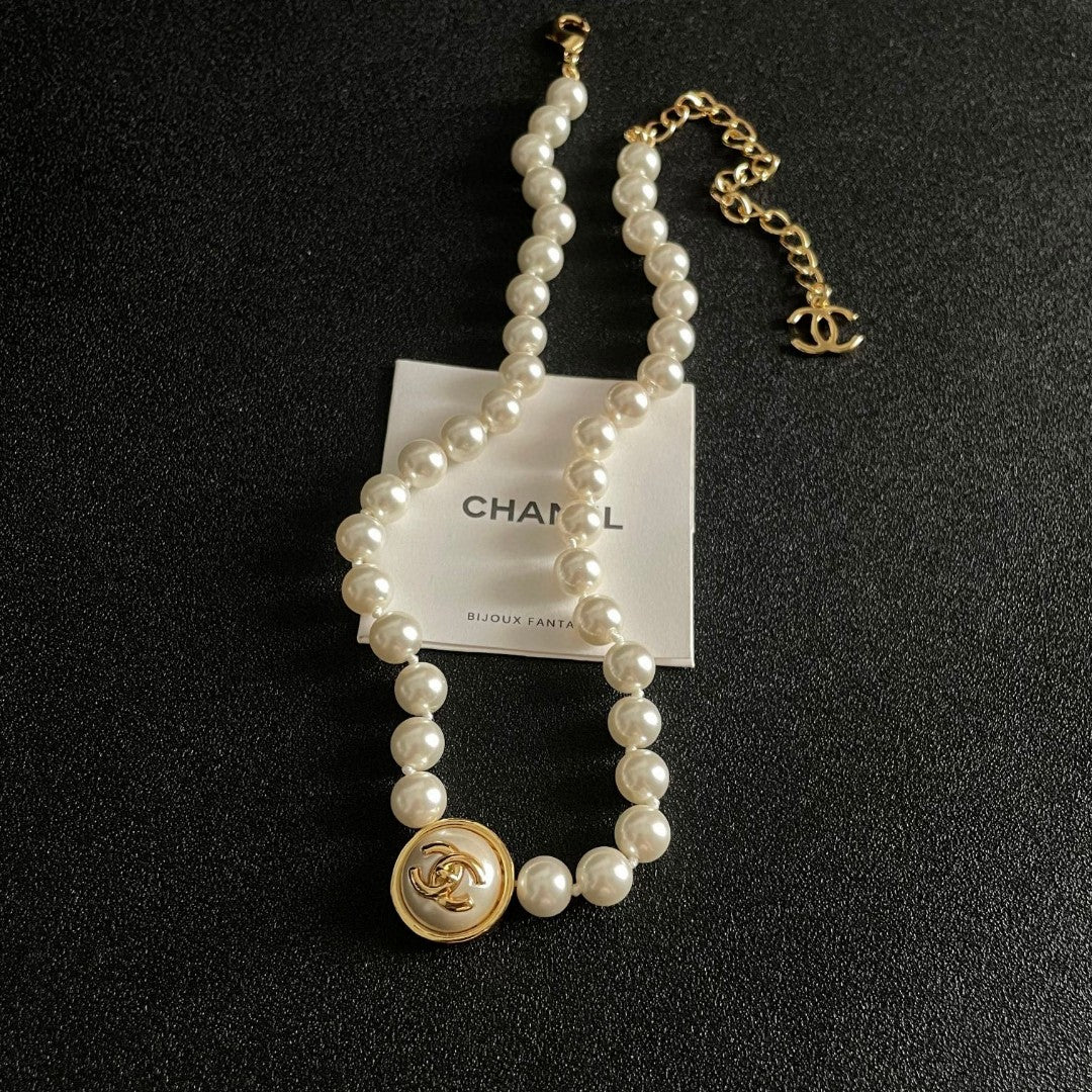 Double-C Emblem Pearl-Detail Pendant Necklace – Pearl Detail – Design 076 detail view