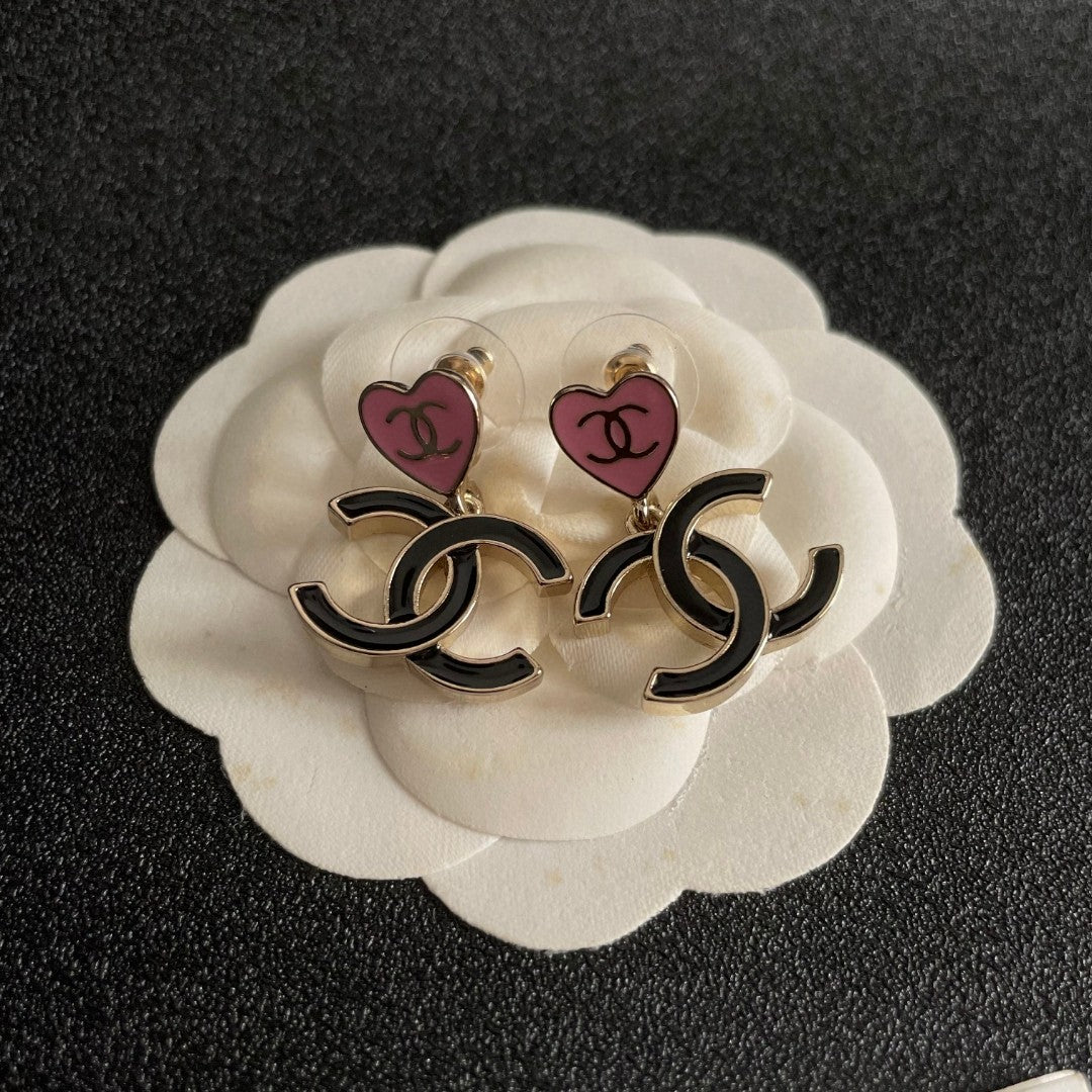 Double-C Emblem Statement Earrings in Polished Metal-Tone – Heart Detail front product view
