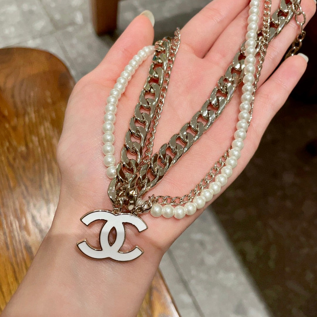 Double-C Emblem Pendant Necklace in Polished Metal-Tone – Design 033 side detail