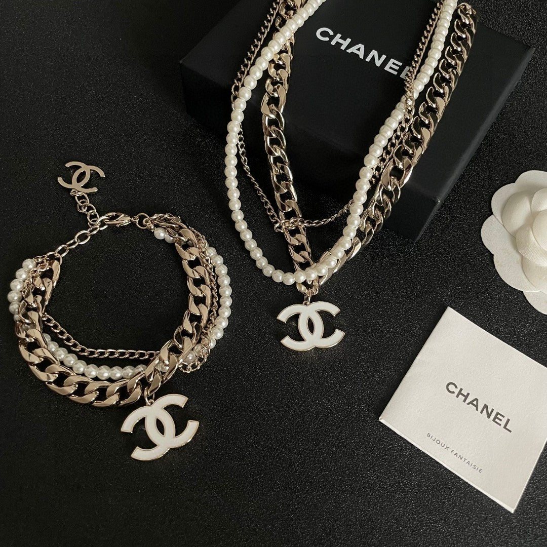 Double-C Emblem Bracelet in Polished Metal-Tone – Design 006 detail view