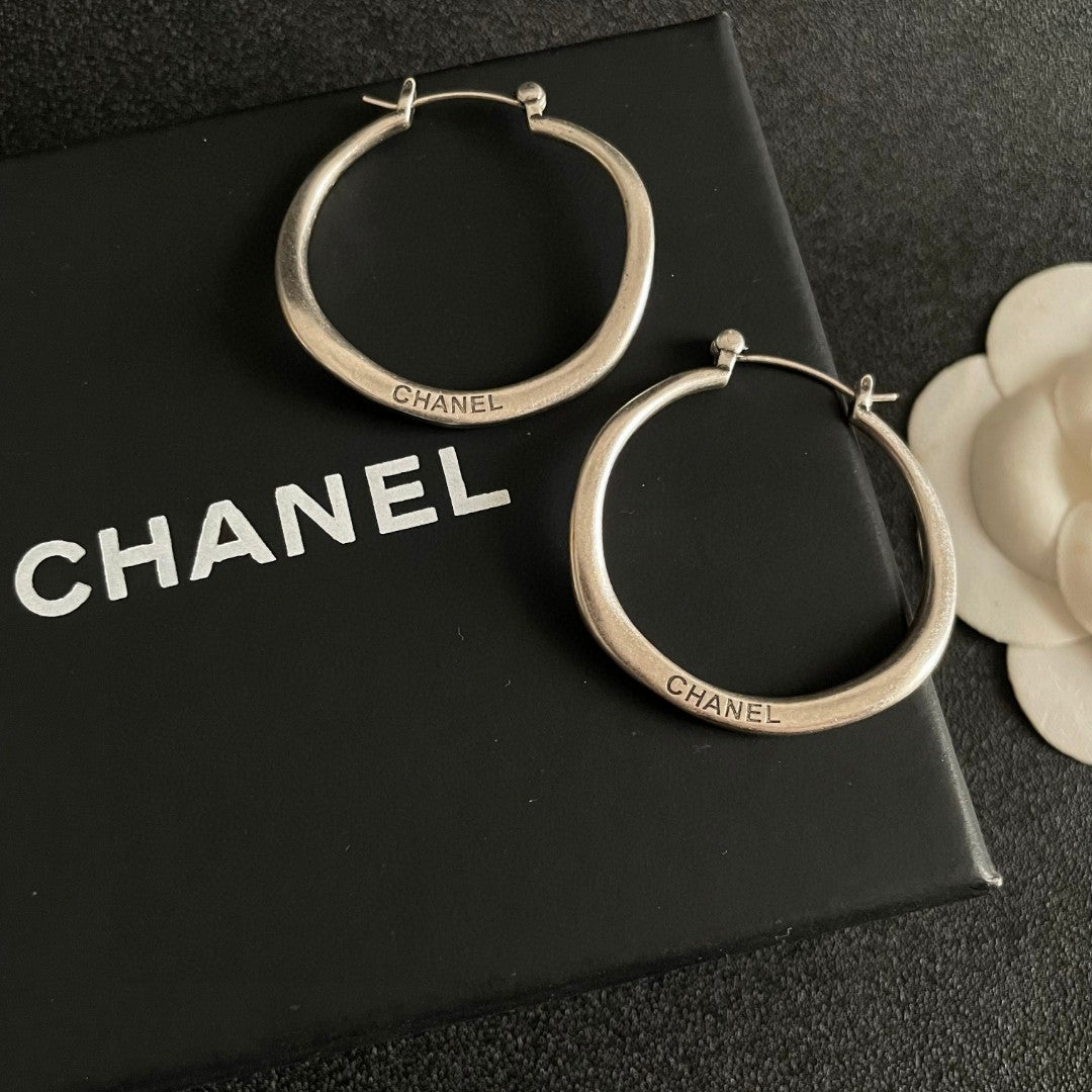 Letter Statement Earrings in Polished Metal-Tone – Design 002 detail view