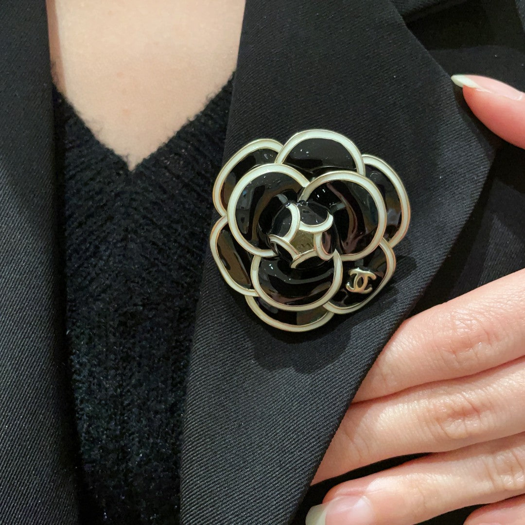Camellia Brooch in Polished Metal-Tone – Camellia Detail main product view