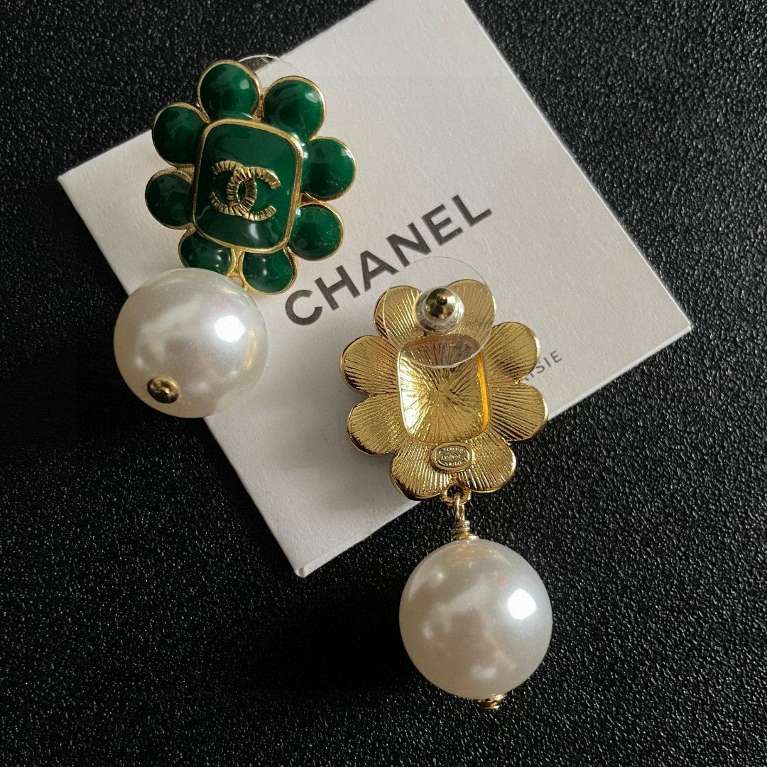 Double-C Emblem Pearl-Detail Statement Earrings – Pearl Detail – Design 012 main product view