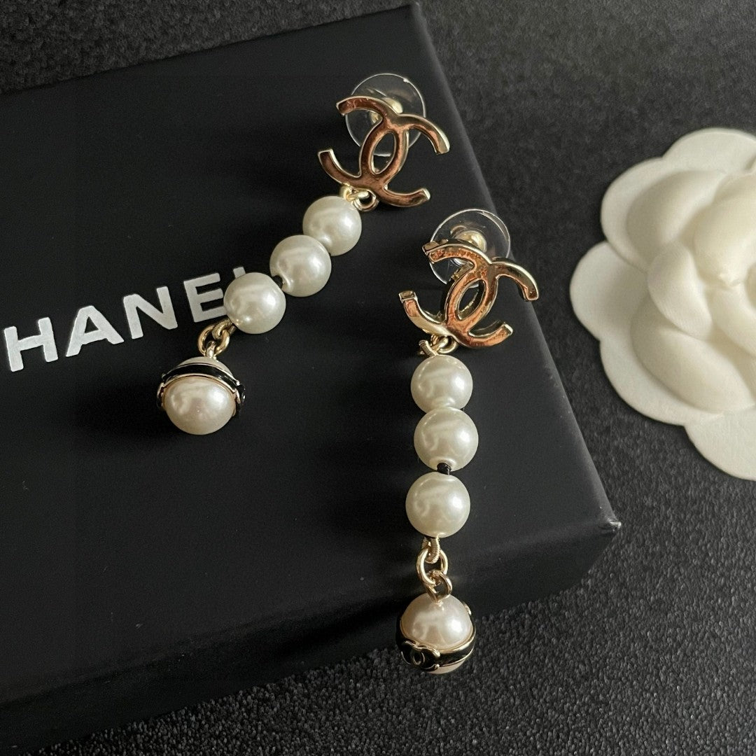 Double-C Emblem Pearl-Detail Statement Earrings – Pearl Detail – Design 011 detail view