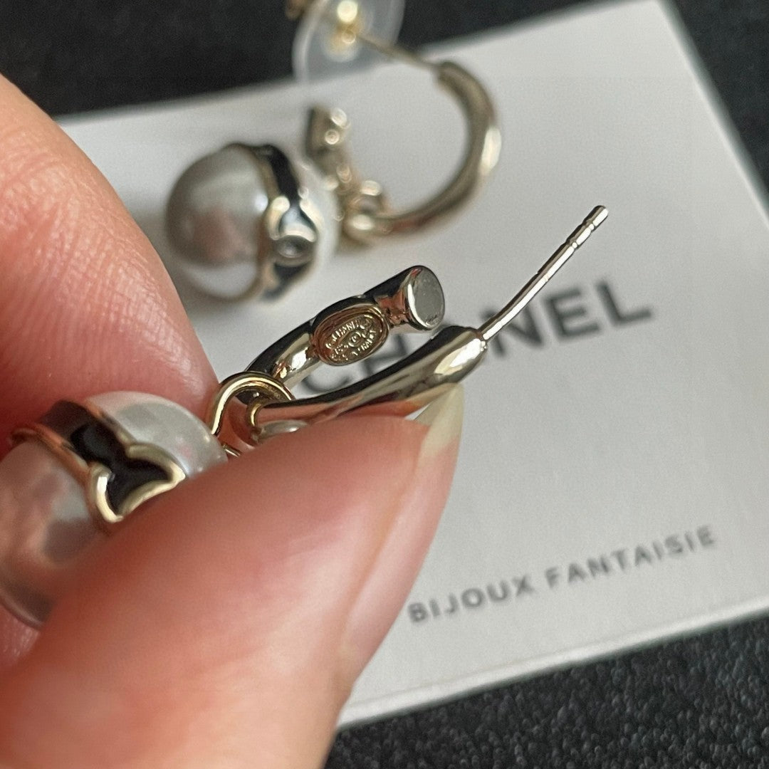Double-C Emblem Pearl-Detail Statement Earrings – Pearl Detail – Design 010 main product view