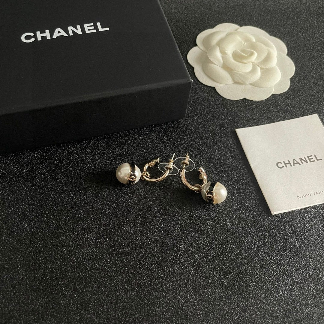 Double-C Emblem Pearl-Detail Statement Earrings – Pearl Detail – Design 010 styled product view