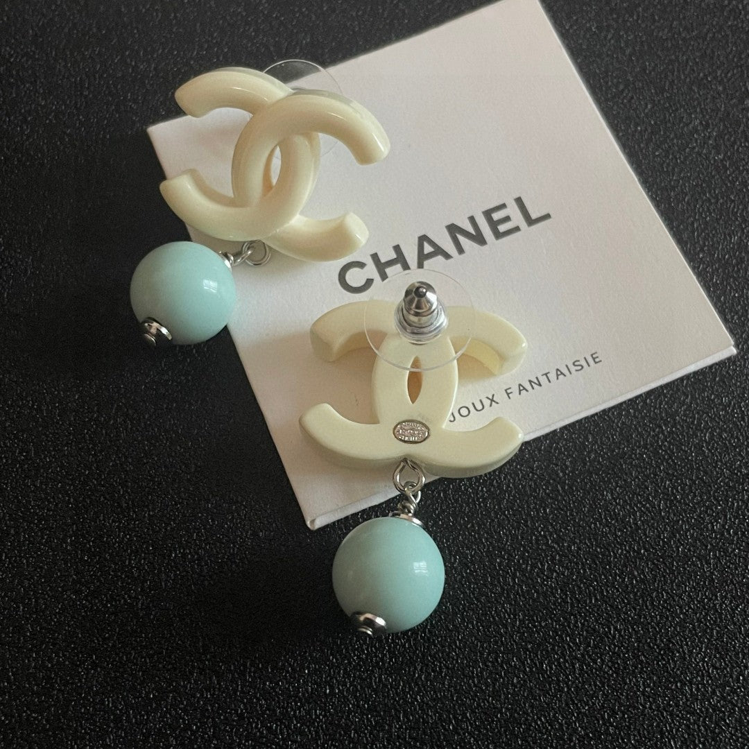 Double-C Emblem Pearl-Detail Statement Earrings – Pearl Detail – Design 008 main product view