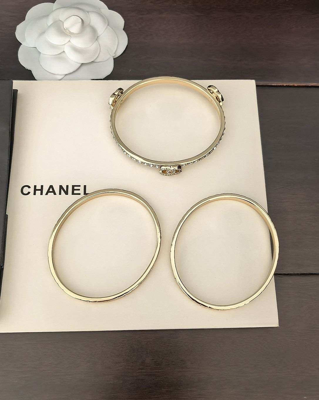Signature Emblem Bangle in Gold-Tone – Design 006 close-up detail