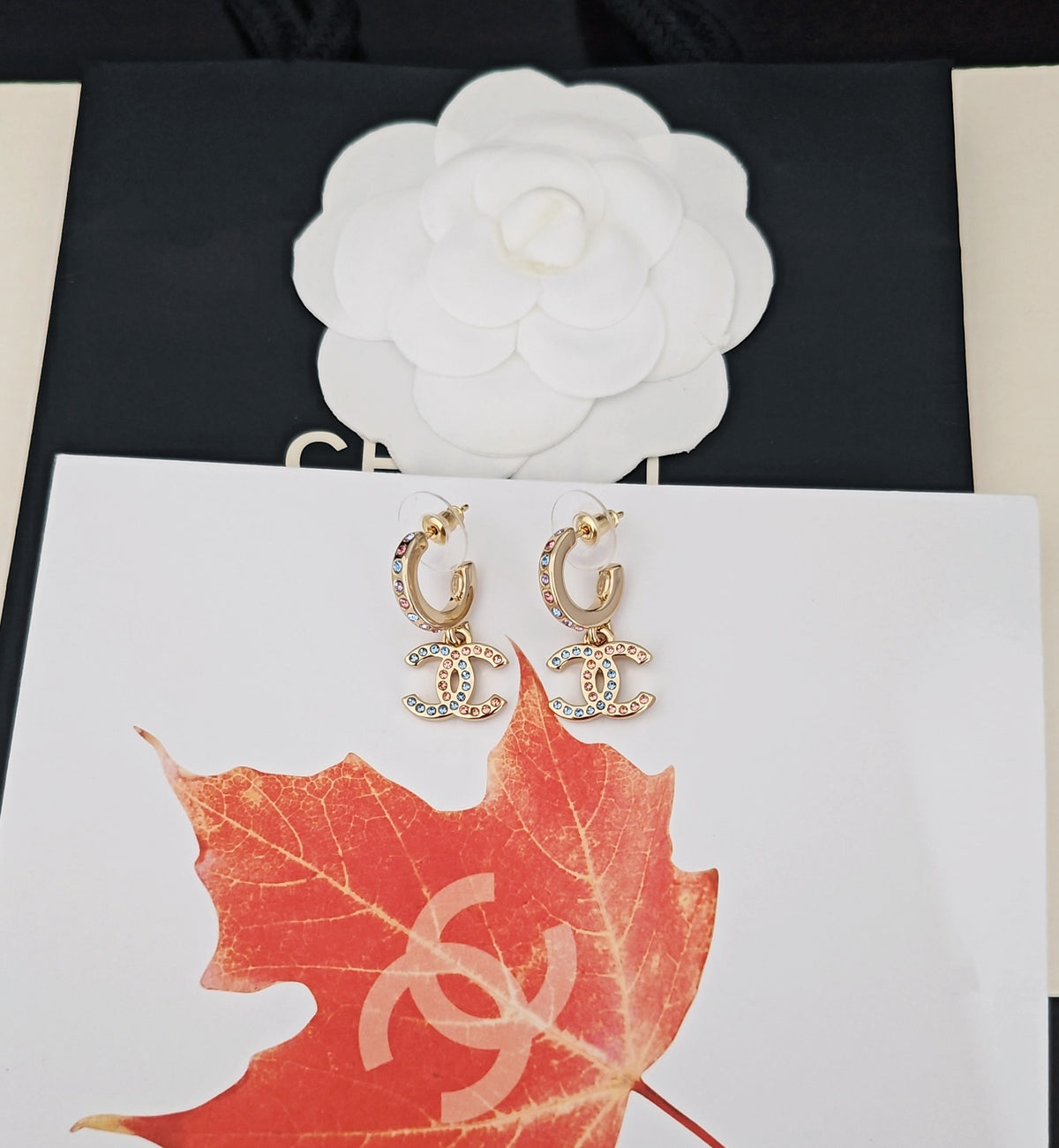 Signature Emblem Jewelry Accessory in Gold-Tone – Design 012 close-up detail