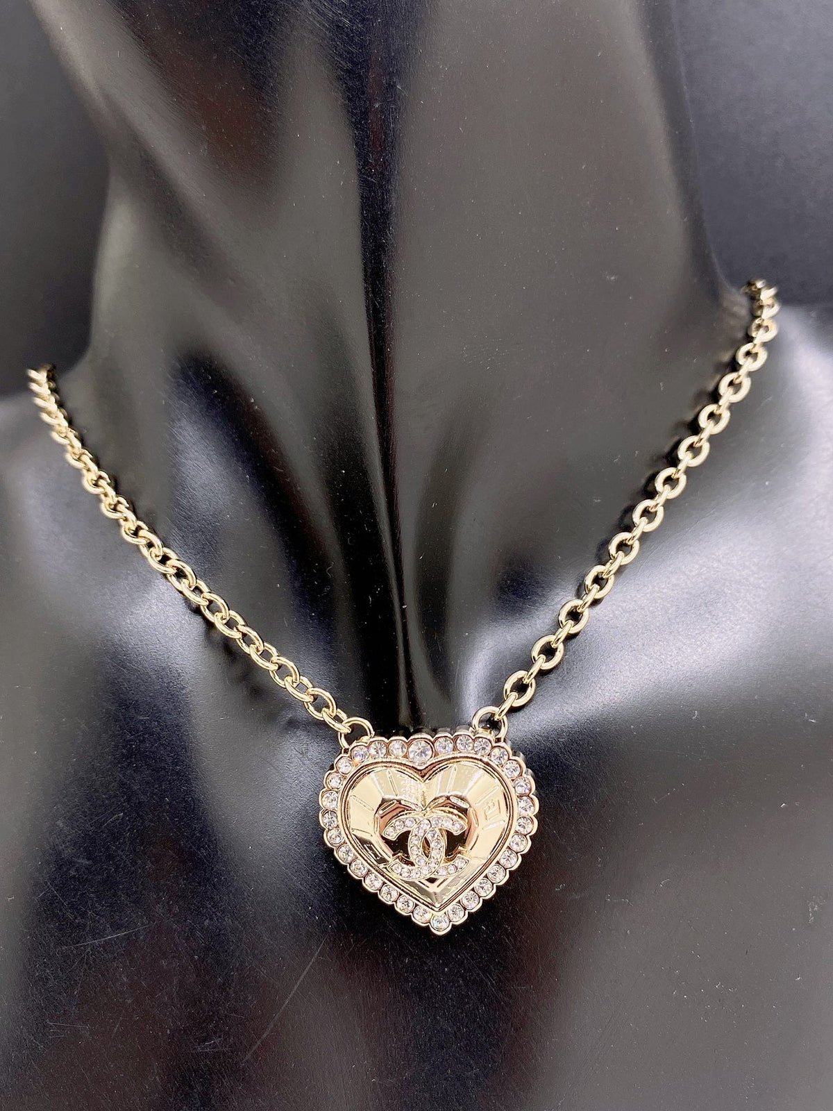 Heart Pendant Necklace in Gold-Tone – Heart Detail – Design 004 front product view