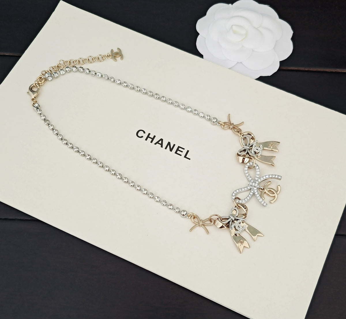 Bow Pendant Necklace in Gold-Tone – Design 007 close-up detail