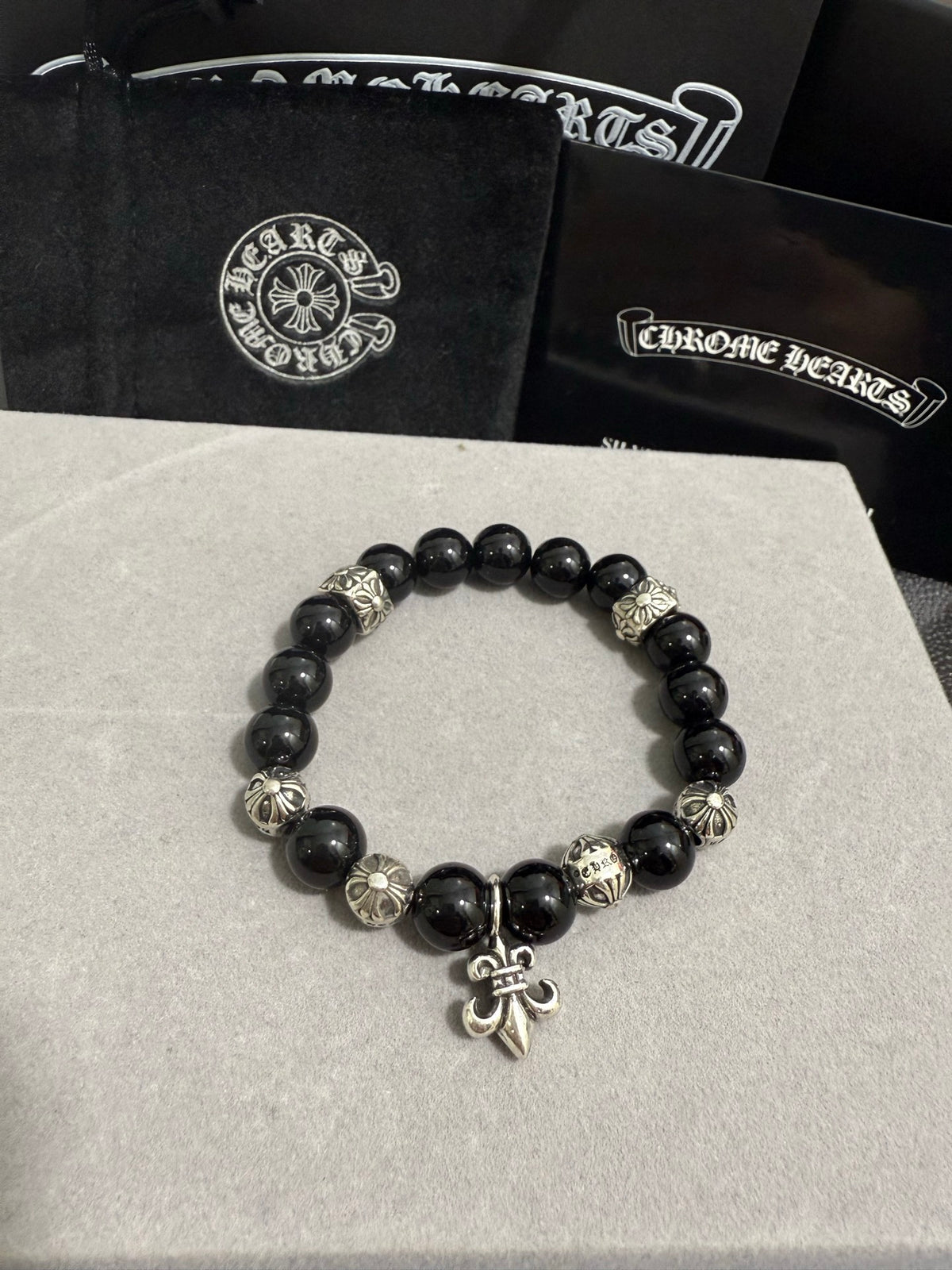 Gothic Emblem Beaded Bracelet in Antique Silver-Tone – Design 33 close-up detail