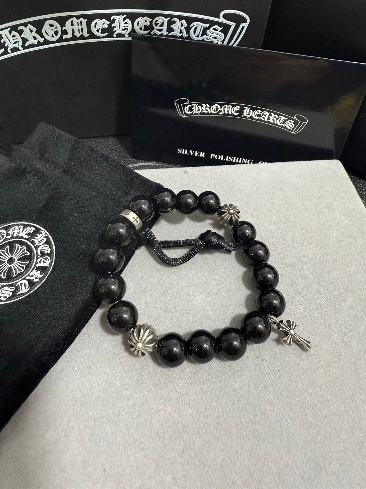 Gothic Emblem Beaded Bracelet in Antique Silver-Tone – Design 34 close-up detail