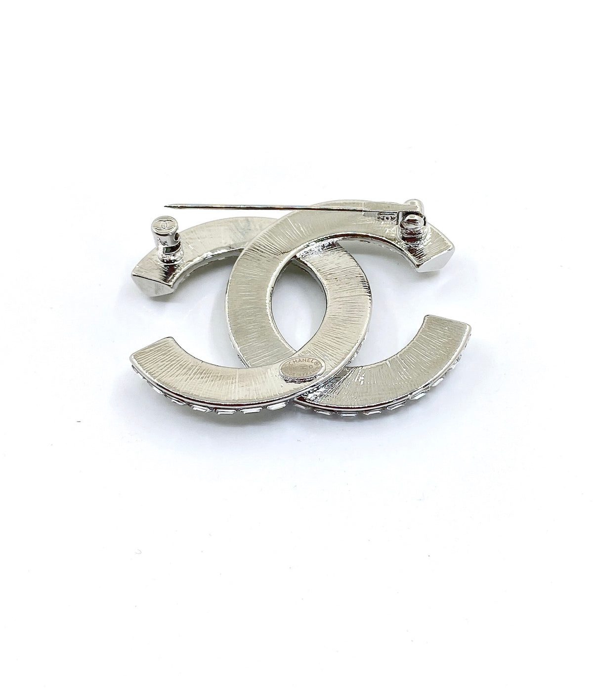 Double-C Emblem Brooch in Polished Metal-Tone – Design 023 detail view