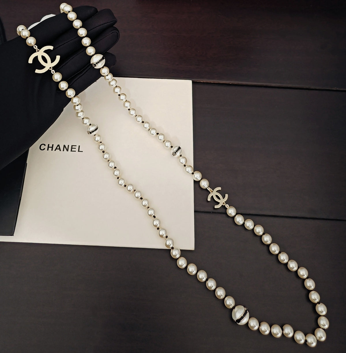 Pearl Pearl-Detail Pendant Necklace – Pearl Detail – Design 025 main product view